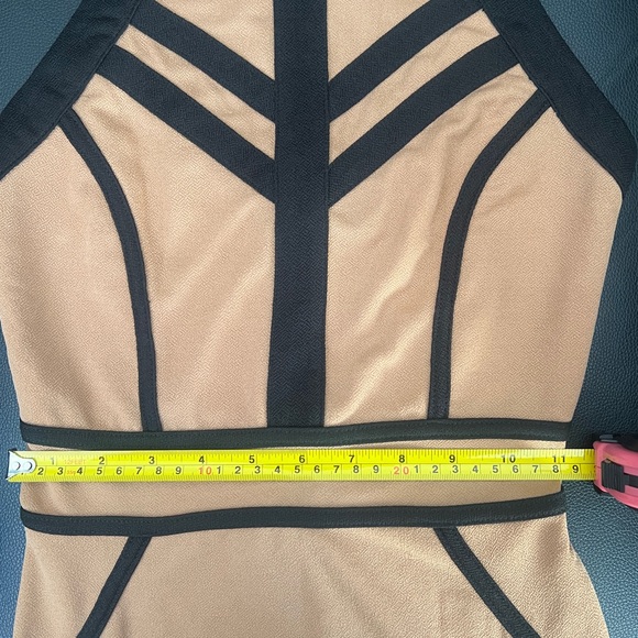 Elegant Black and Tan Halter Dress - Picture 4 of 5